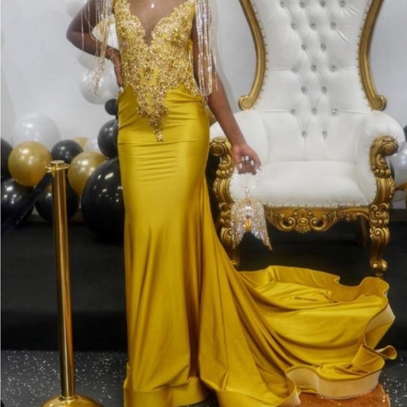 Custom prom dress - Picture 4 of 4